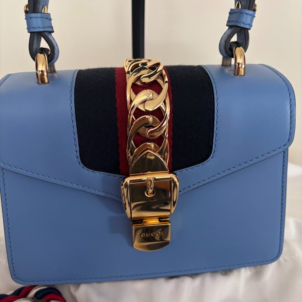 RARE GUCCI Blue Crossbody Mini Bag with Gold Accents with 3 Straps & Dust Bag! - Picture 2 of 10